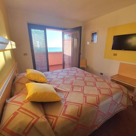 Hotel Antares Grado Exterior foto