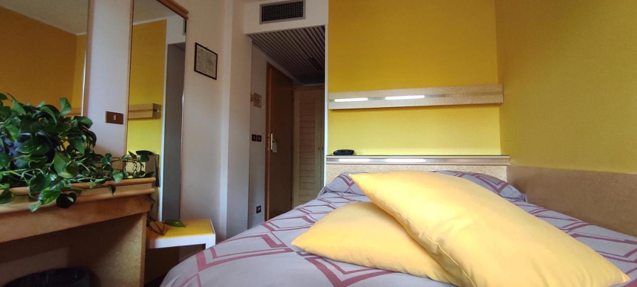 Hotel Antares Grado Exterior foto